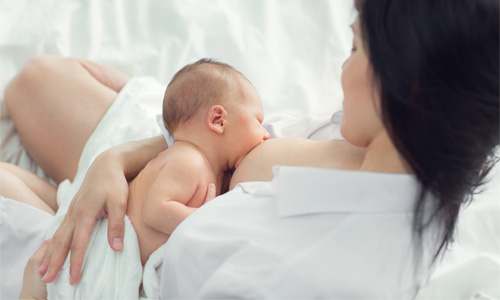 Allattamento materno: l’alimentazione migliore per il tuo bambino